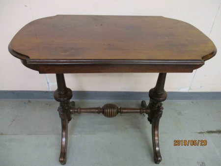 2449 - Salonni stolek 1900   95 x 58 cm  V - 77 cm  -  3 500 kc 